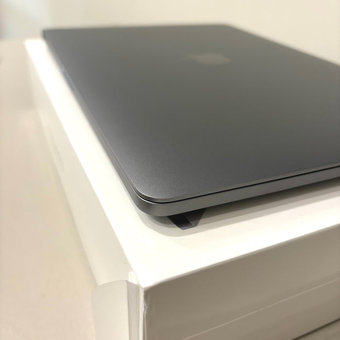 Brand New - Open box MacBook Pro 13-inch M1 Chip 2020 16GB,256GB - SPACEGRAY