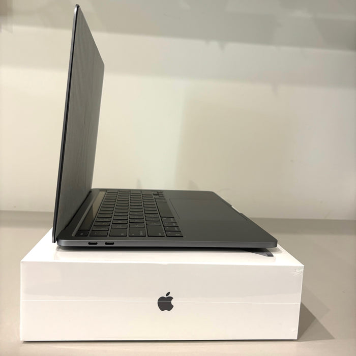 Brand New - Open box MacBook Pro 13-inch M1 Chip 2020 16GB,256GB - SPACEGRAY